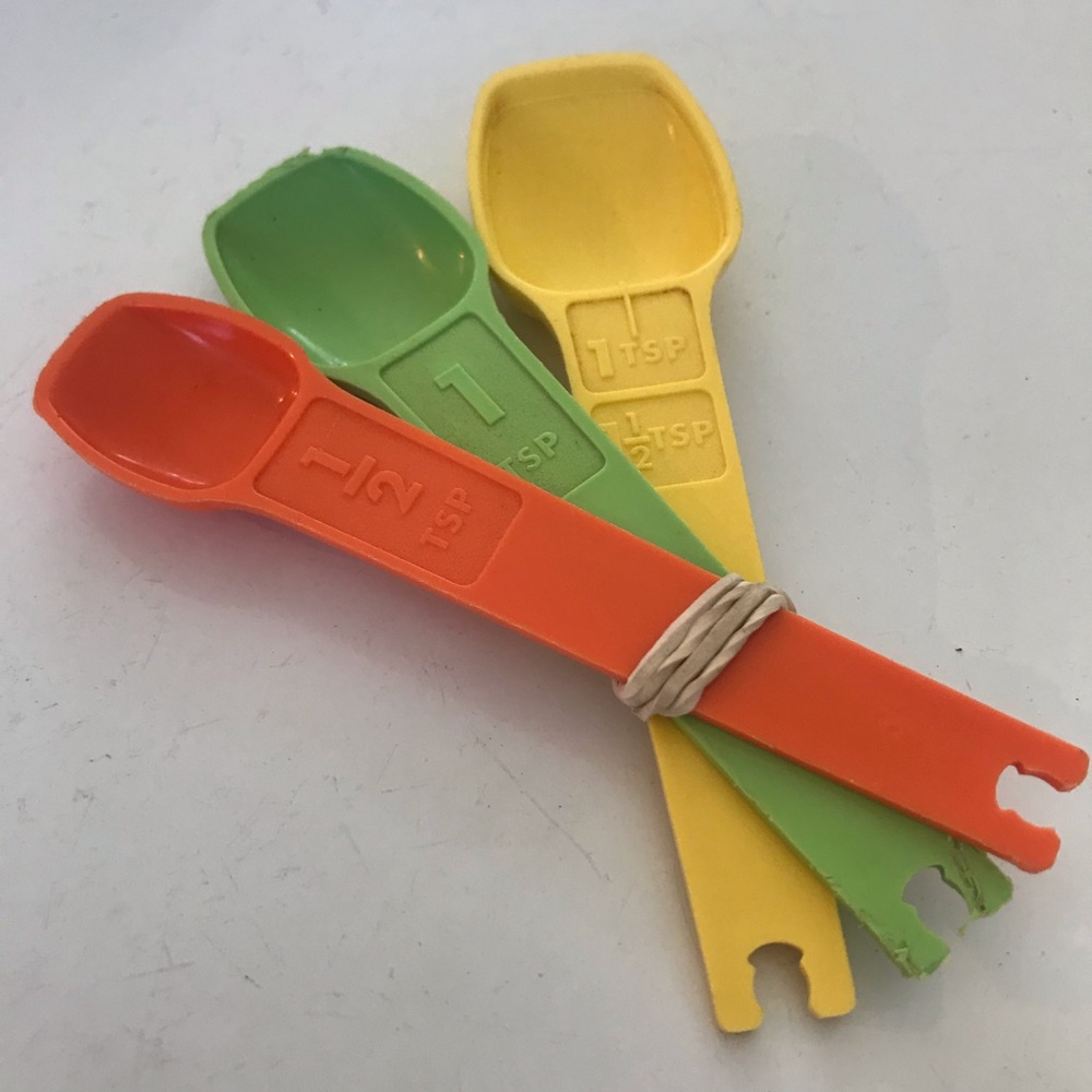 Tupperware Measuring Spoons - Picture 3 of 7